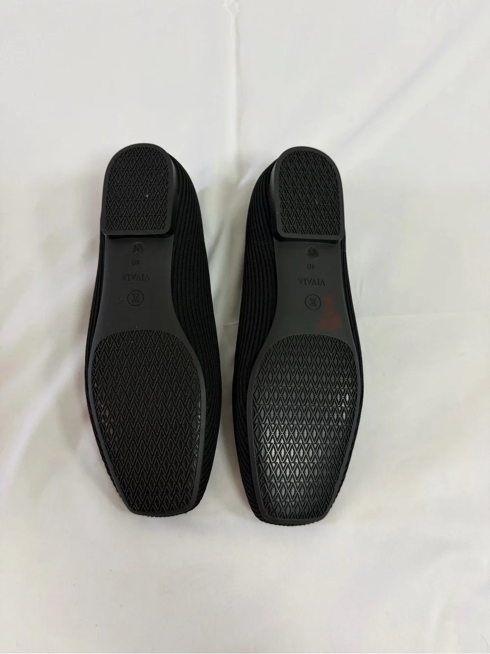 Vivaia Margot Mary Jane Flats, size 40W.